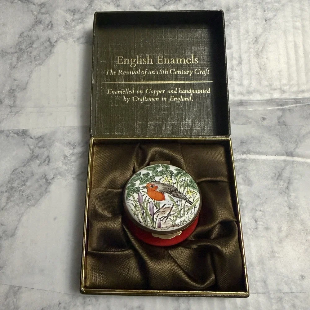 CRUMMLES England New In Box Red Bird Porcelain Trinket Box